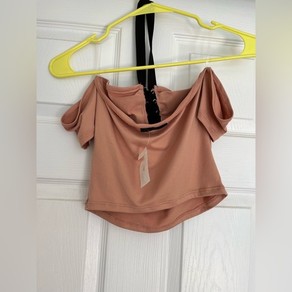 Brooklyn New York Pink Sexy Off-Shoulder Women's Top - Picture 7 of 9